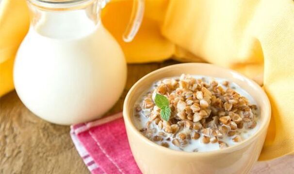 La procedura per introdurre altri prodotti nella dieta del grano saraceno