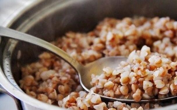 Ricetta del porridge di grano saraceno per la dieta